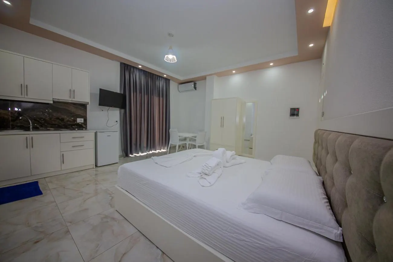 Hotel Landi Ксамил