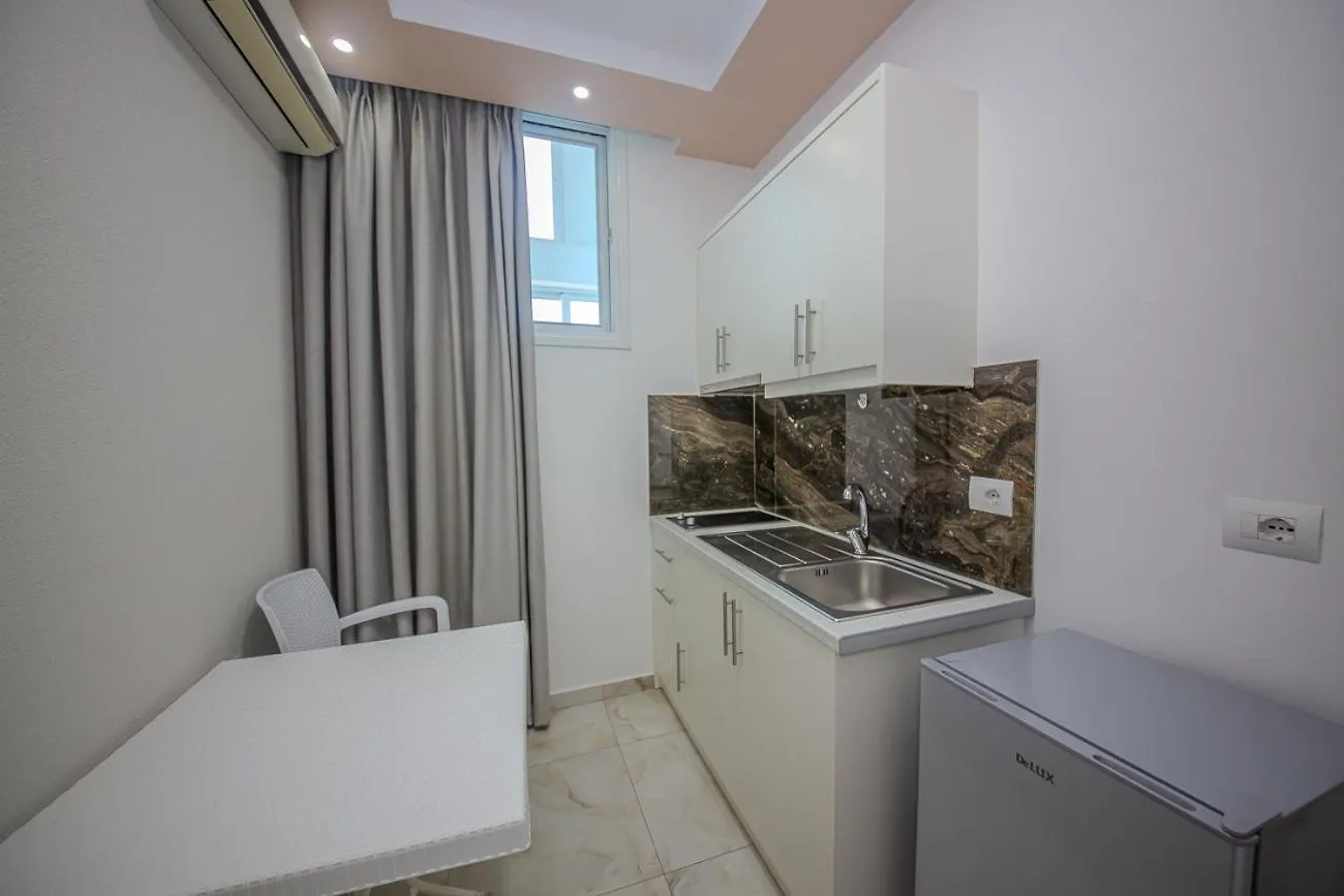 Hotel Landi Ксамил Апарт-отель